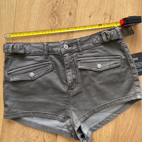 BDG Ecote (UO) Ladies Shorts - Picture 5 of 8